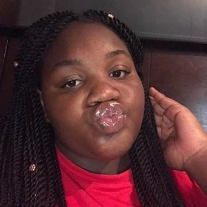 Meet your Posher, Lee